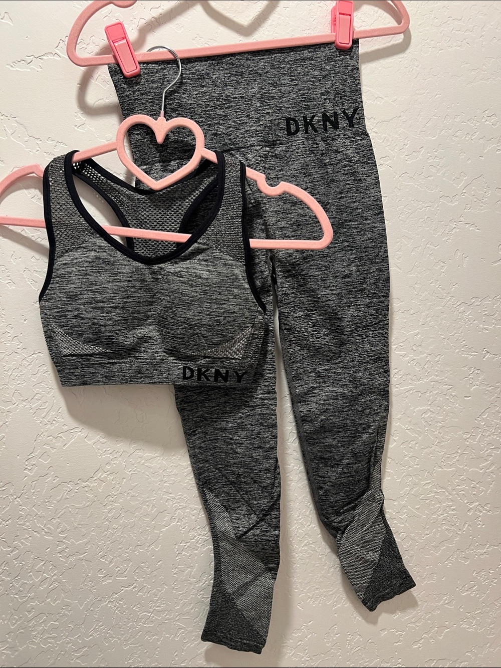 DKNY Gray Seamless Active Leggings & Sports Bra Set